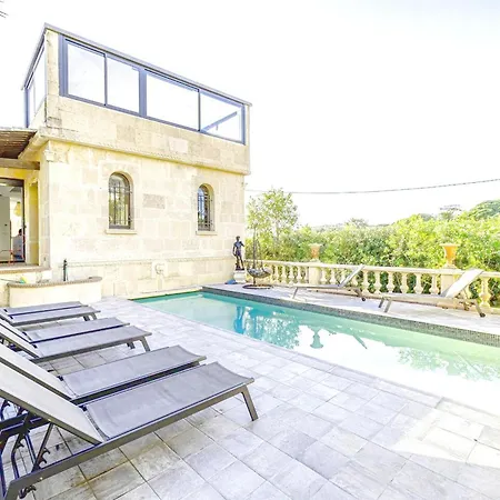 بيت للعطل Superb House Swimming Pool Sauna Hammam كان